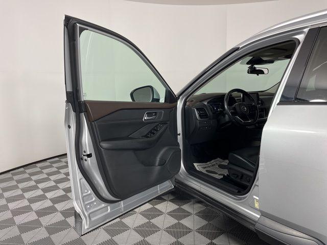 used 2021 Nissan Rogue car, priced at $17,701