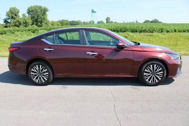 used 2023 Nissan Altima car, priced at $20,421