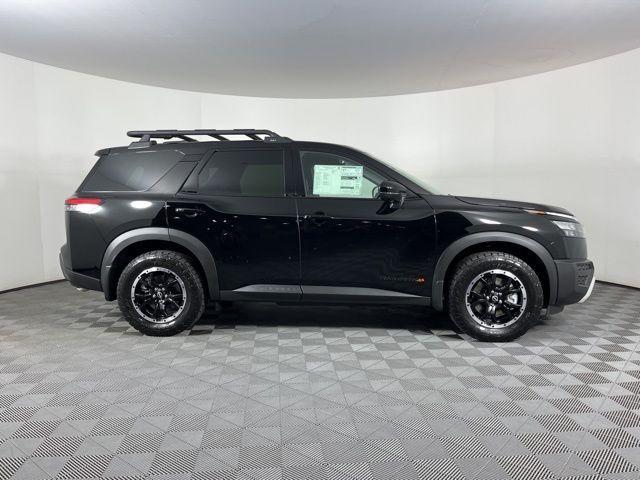 new 2025 Nissan Pathfinder car, priced at $39,178