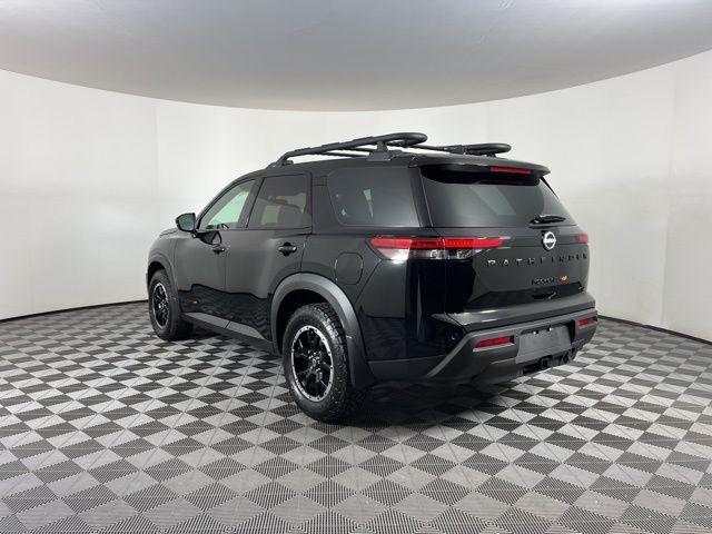 new 2025 Nissan Pathfinder car, priced at $39,178