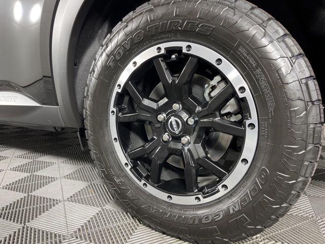 new 2025 Nissan Pathfinder car, priced at $39,178
