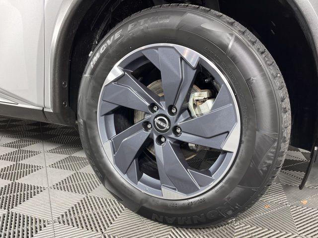 used 2024 Nissan Rogue car, priced at $25,546