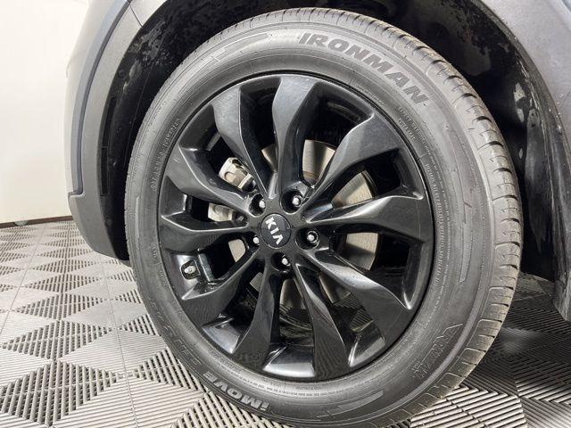 used 2019 Kia Sorento car, priced at $13,884