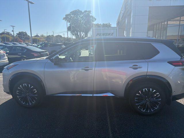 used 2024 Nissan Rogue car, priced at $32,905