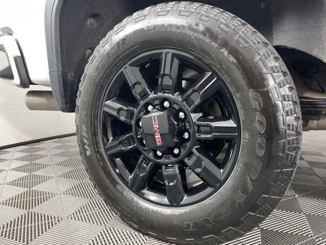 used 2024 GMC Sierra 2500 car, priced at $75,093