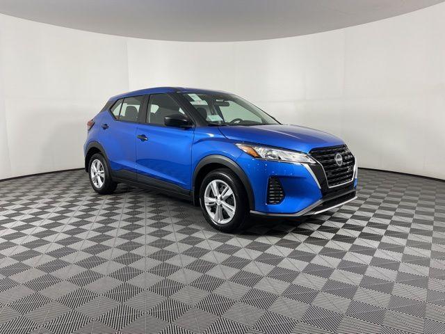 new 2025 Nissan Kicks Play car, priced at $23,242