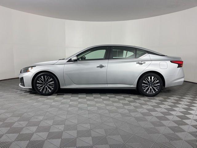 used 2023 Nissan Altima car, priced at $22,596