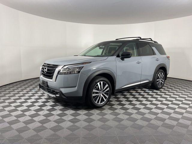 used 2022 Nissan Pathfinder car, priced at $34,590