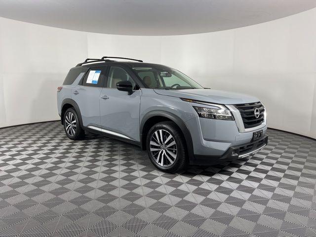 used 2022 Nissan Pathfinder car, priced at $34,590