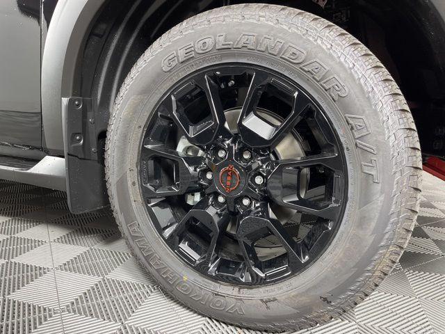 new 2025 Nissan Armada car, priced at $75,451