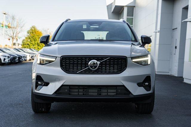 new 2025 Volvo XC40 car, priced at $50,050