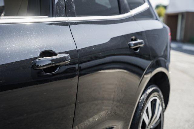 used 2023 Volvo XC60 car, priced at $41,500
