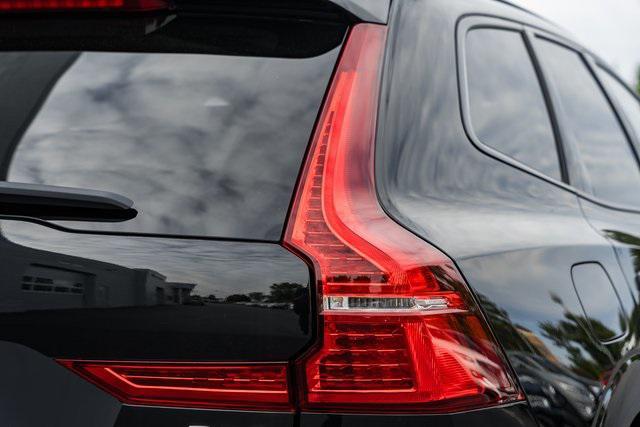 new 2025 Volvo XC60 car, priced at $59,925