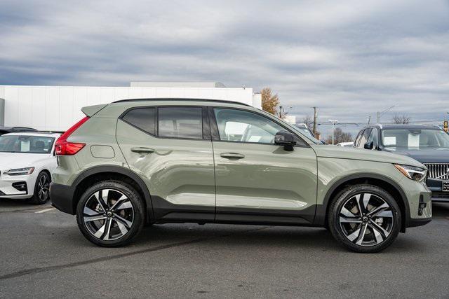 new 2025 Volvo XC40 car, priced at $48,290