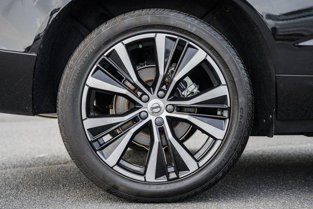 used 2024 Volvo XC60 car, priced at $39,000