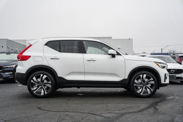 new 2025 Volvo XC40 car, priced at $49,645