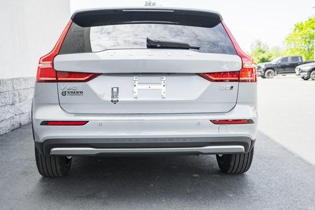 new 2024 Volvo V60 Cross Country car, priced at $52,540