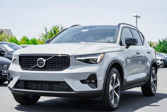 new 2025 Volvo XC40 car, priced at $47,560