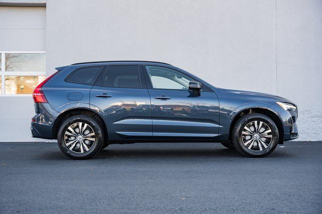 new 2025 Volvo XC60 car, priced at $45,595