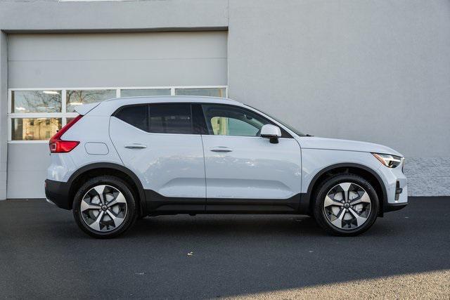 new 2025 Volvo XC40 car, priced at $46,815