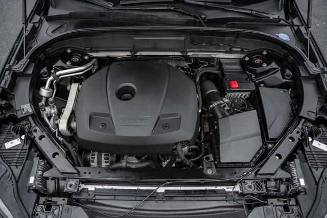 used 2021 Volvo XC60 car, priced at $25,600