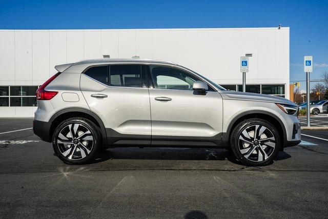 new 2025 Volvo XC40 car, priced at $51,045