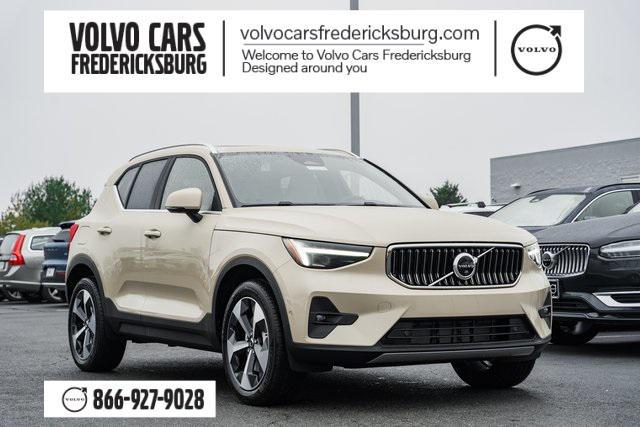 new 2025 Volvo XC40 car, priced at $46,600