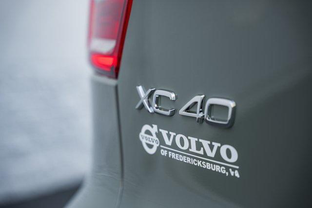 new 2025 Volvo XC40 car, priced at $47,670