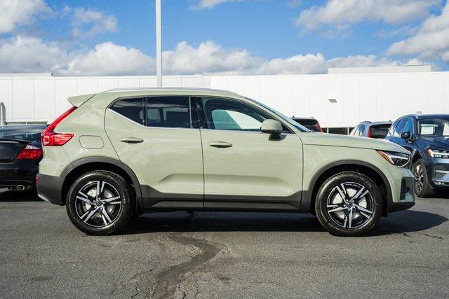 new 2025 Volvo XC40 car, priced at $43,500