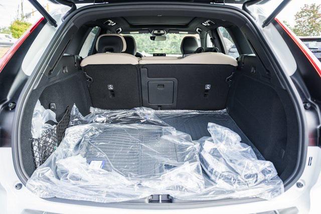 new 2026 Volvo XC60 Plug-In Hybrid car, priced at $69,285