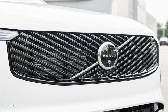 new 2026 Volvo XC90 Plug-In Hybrid car, priced at $90,625
