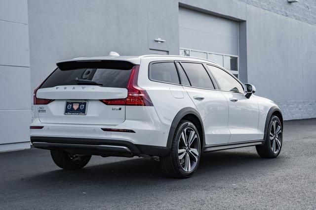 new 2025 Volvo V60 Cross Country car, priced at $53,045