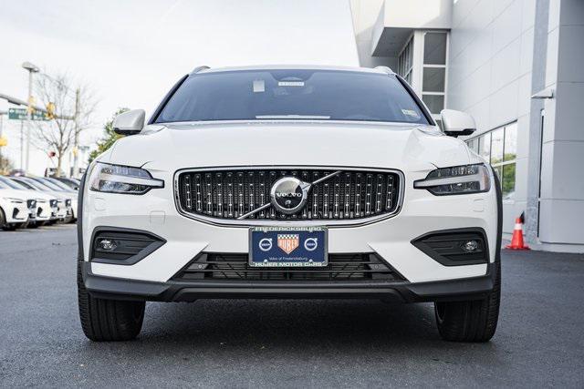 new 2025 Volvo V60 Cross Country car, priced at $53,045