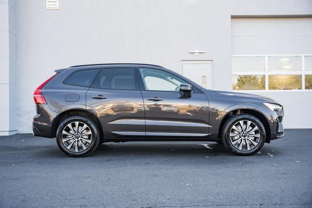 new 2025 Volvo XC60 car, priced at $51,495