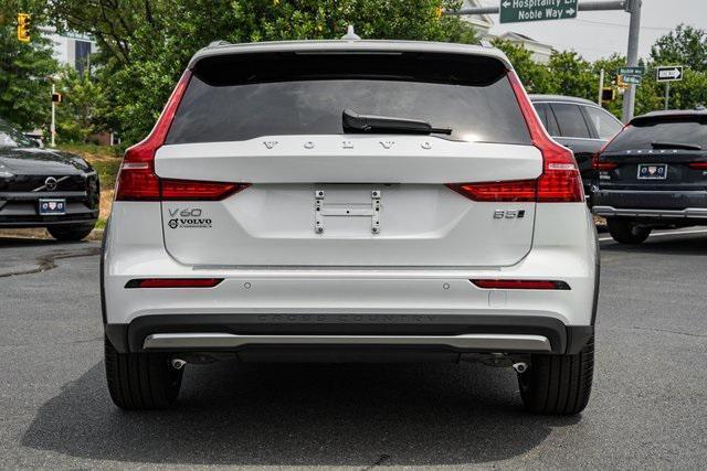 new 2025 Volvo V60 Cross Country car, priced at $57,555