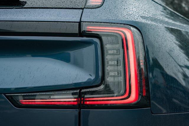new 2025 Volvo EX90 car, priced at $85,790