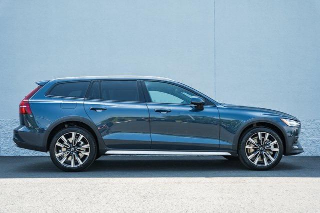 new 2025 Volvo V60 Cross Country car, priced at $56,555