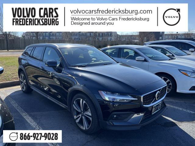 used 2023 Volvo V60 Cross Country car, priced at $38,300