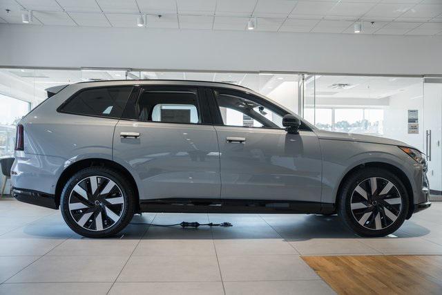 new 2025 Volvo EX90 car, priced at $85,640