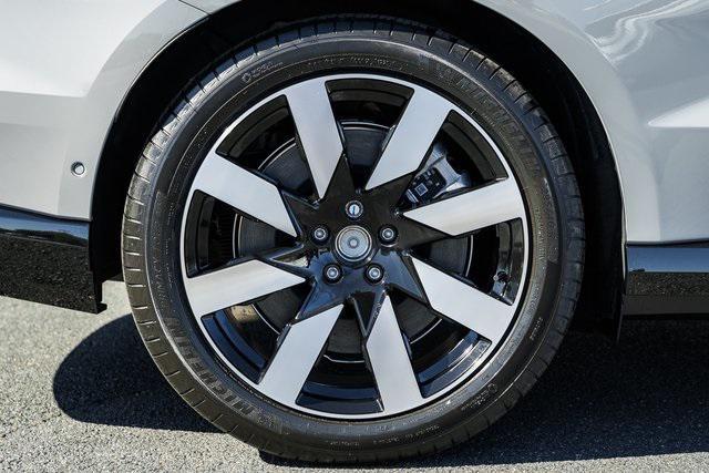 new 2025 Volvo EX90 car, priced at $86,940