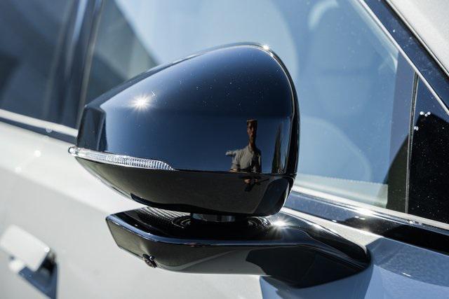 new 2025 Volvo EX90 car, priced at $86,940