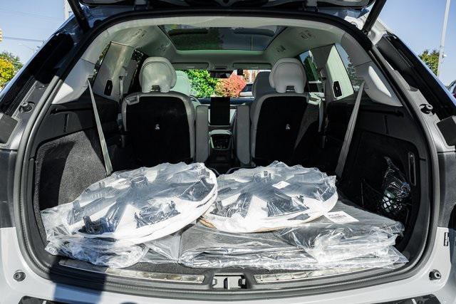 new 2025 Volvo EX90 car, priced at $86,940