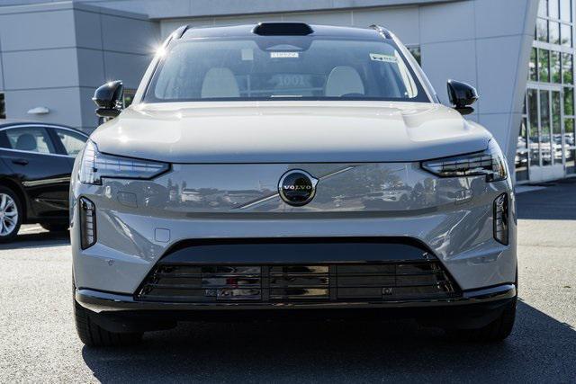 new 2025 Volvo EX90 car, priced at $86,940