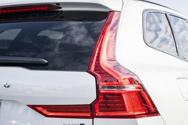 new 2025 Volvo XC60 car, priced at $60,760