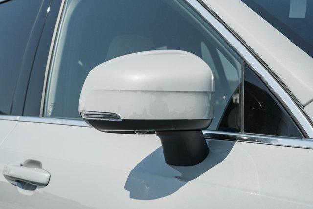 new 2025 Volvo XC90 car, priced at $69,155