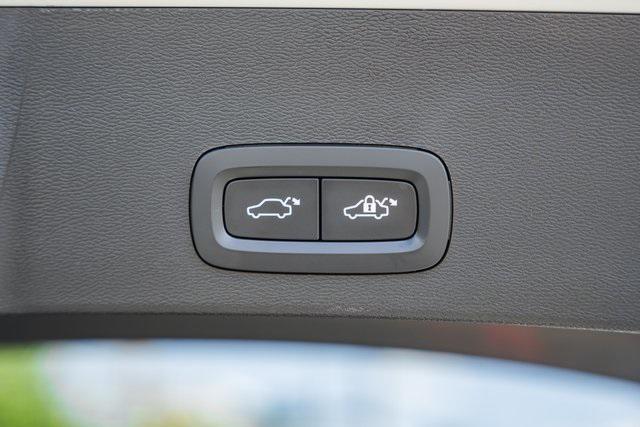 used 2025 Volvo XC40 car, priced at $38,500