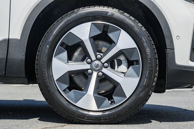 used 2025 Volvo XC40 car, priced at $38,500
