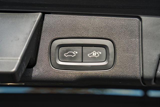 used 2019 Volvo XC60 car, priced at $21,000