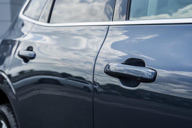 used 2022 Volvo XC60 car, priced at $37,500