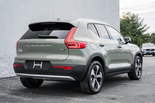 new 2025 Volvo XC40 car, priced at $47,415